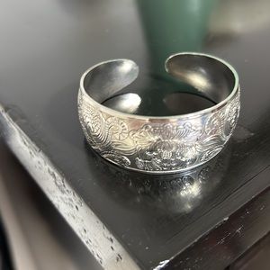 vintage sterling silver bangle